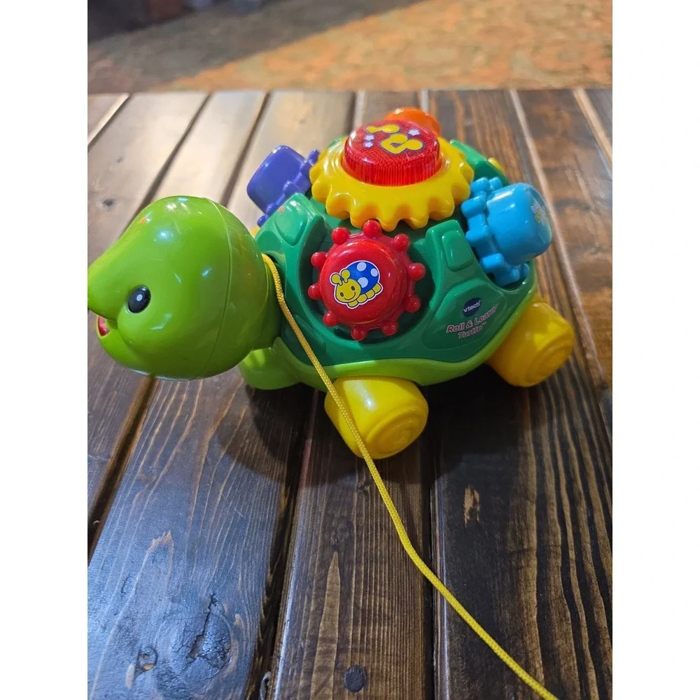Vtech ROLL & LEARN TURTLE Electronic Interactive Pull Toy Lights Gears